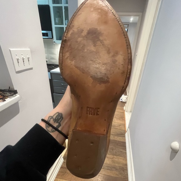 Frye Sacha Chelsea boot size 10 womens - Picture 2 of 6